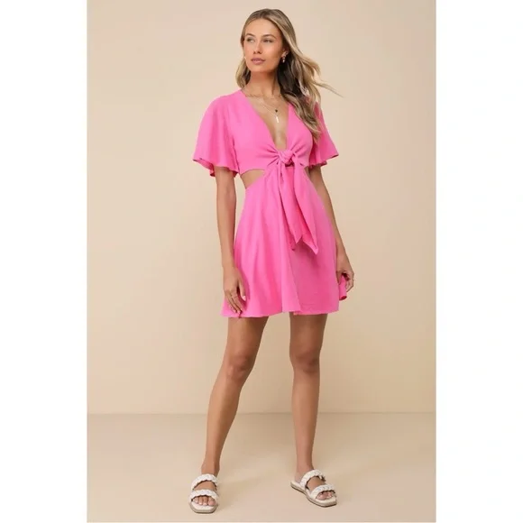 NWT LULU’S Perfect Day for Love Pink Cutout Tie-Front Mini Dress Size Medium - Picture 1 of 14